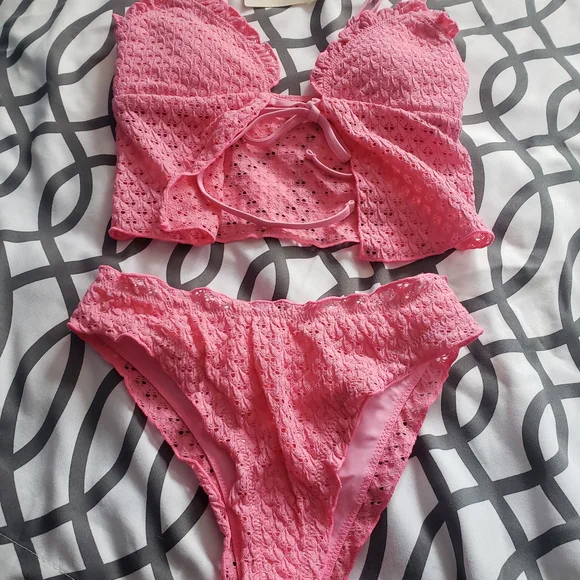 Pink Lace Bikini Set - Picture 1 of 3